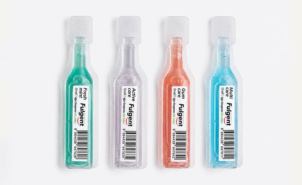 Four Fulgent single-use mouthwash sachet variants